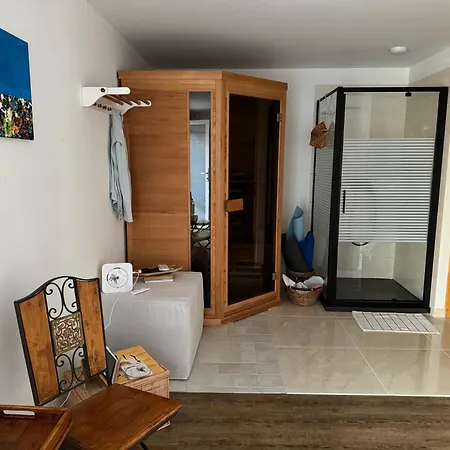 Villa Luxury By The Beach Kukljica